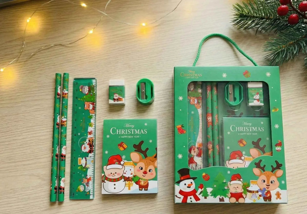 Kids Christmas Stationery Gift Box | Cute Stocking Filler & School Set | 4 Festive Themes